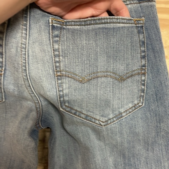 American Eagle size 26x28 extreme flex 4 slim straight light wash stretchy jeans - Picture 8 of 13